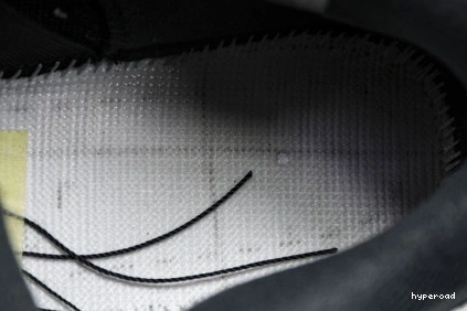 Hyperoad RETRO 'WHITE AIR 4 JORDAN THUNDER' 0827